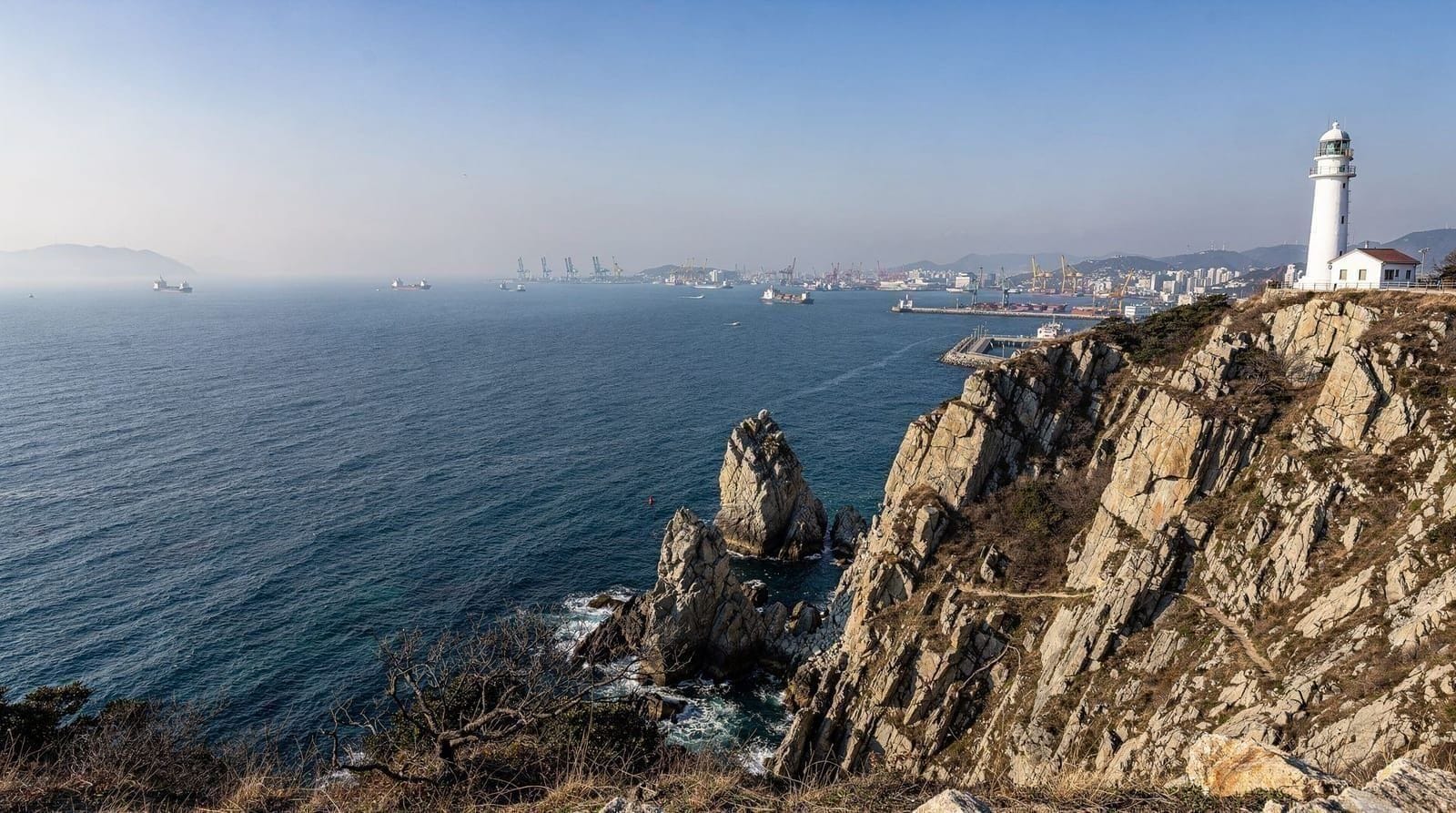 Busan vs Seoul: which city should you visit (or both)?