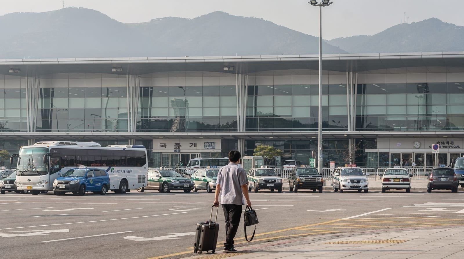 Gimhae Airport to Busan city centre: every transport option explained